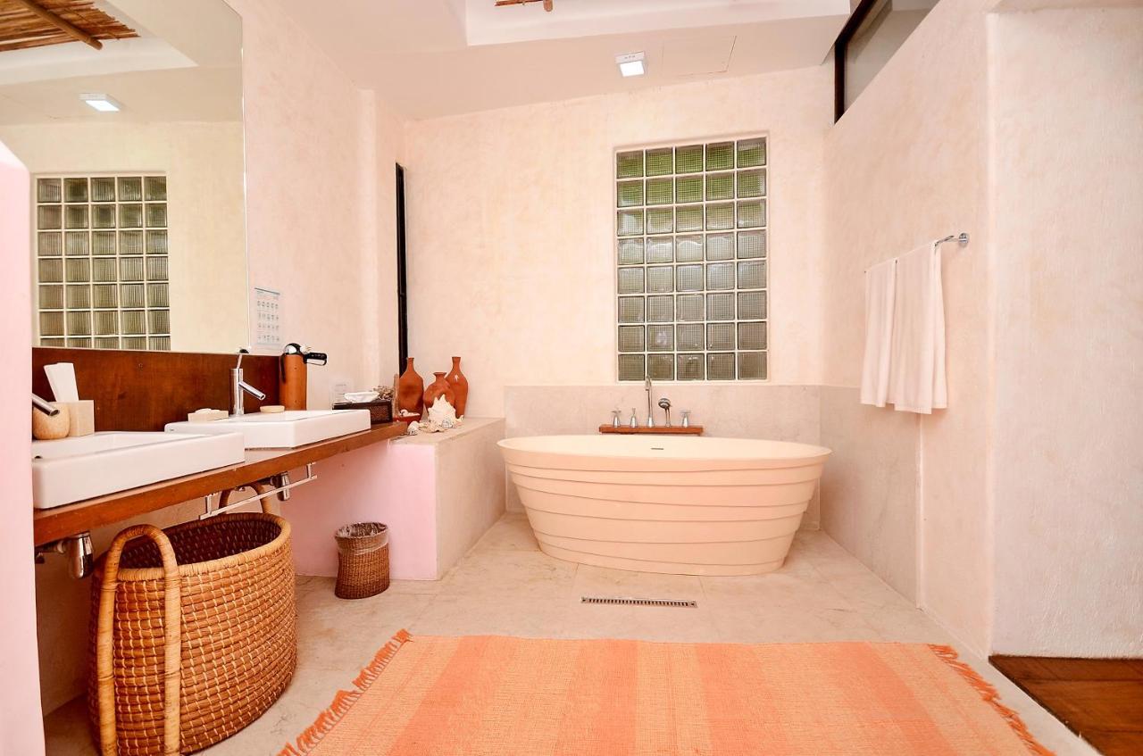 Signature Boracay Punta Rosa Hotel 3*
