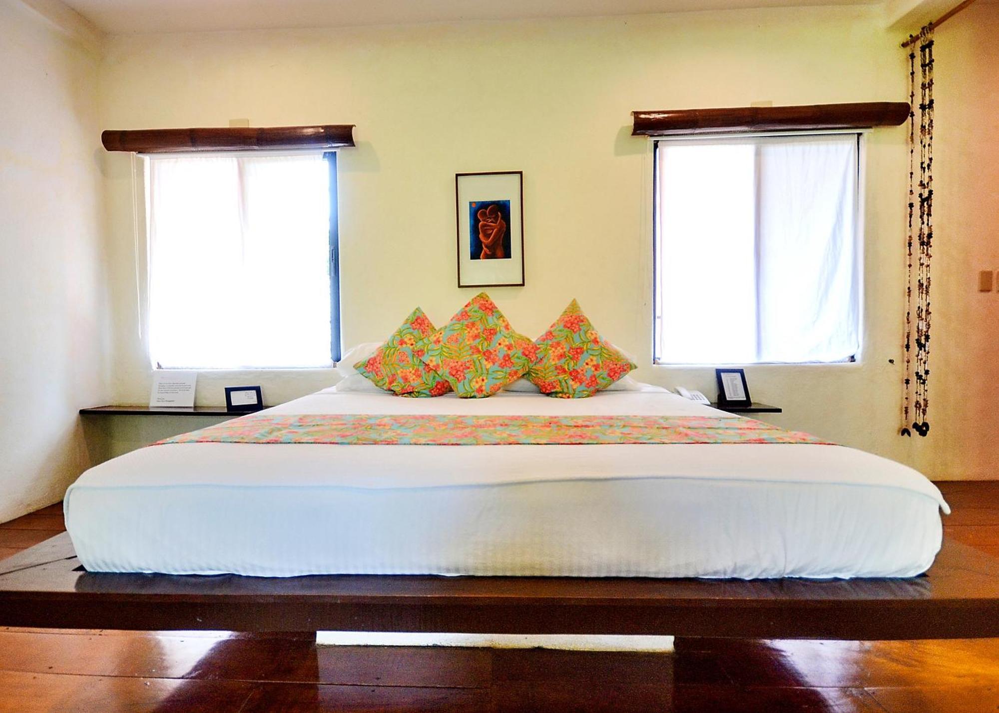 Signature Boracay Punta Rosa Hotel 3*