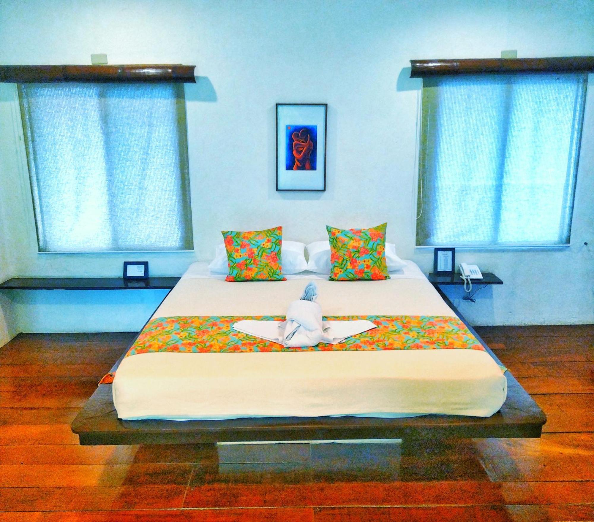 Signature Boracay Punta Rosa Hotel 3*